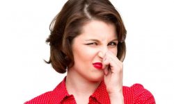 Причины того, что пот пахнет луком или чесноком и что это может обозначать